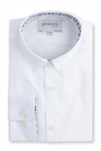 Bílá košile s barevným detailem