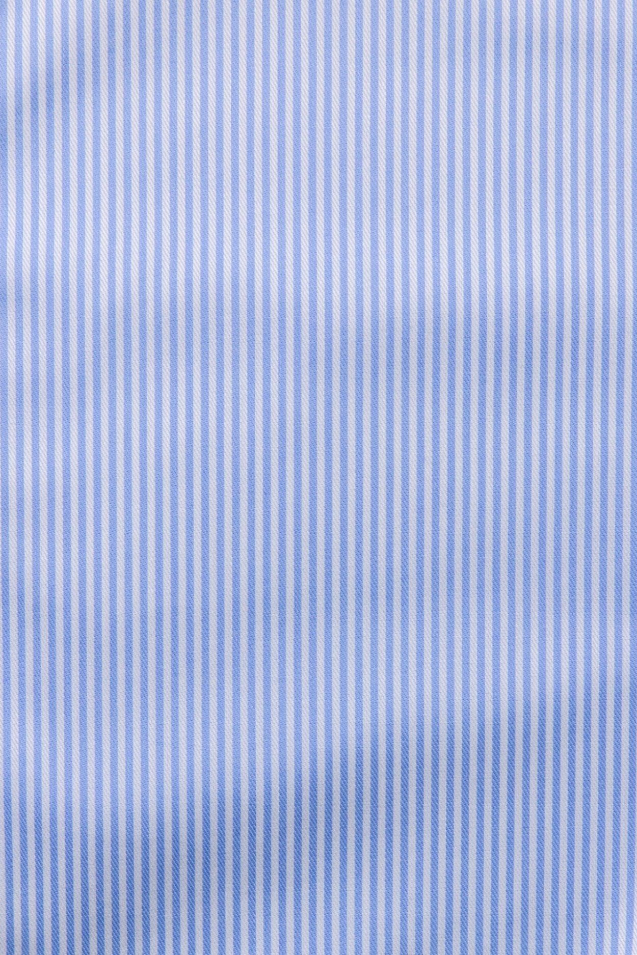 Pánská světle modrá non-iron košile s jemným proužkem