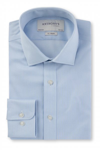 Světle modrá non-iron košile s jemným proužkem