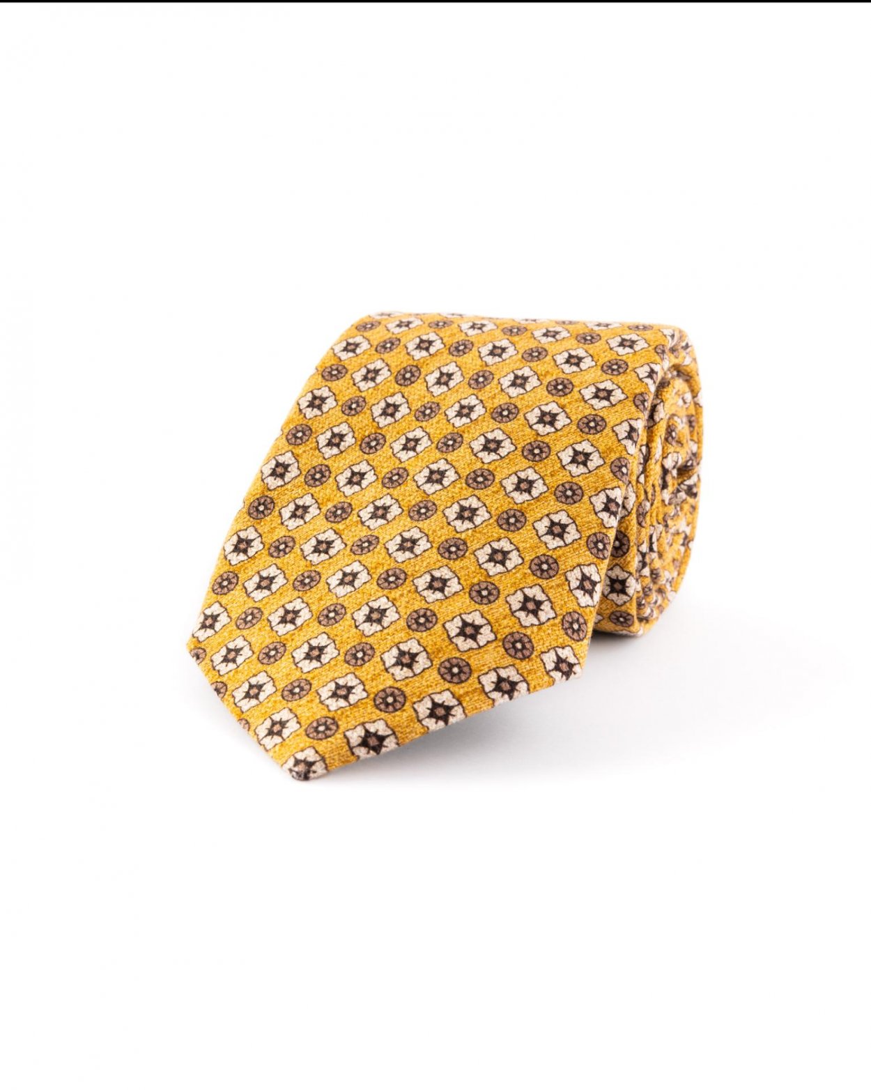 Žlutá hedvábná kravata se vzorem