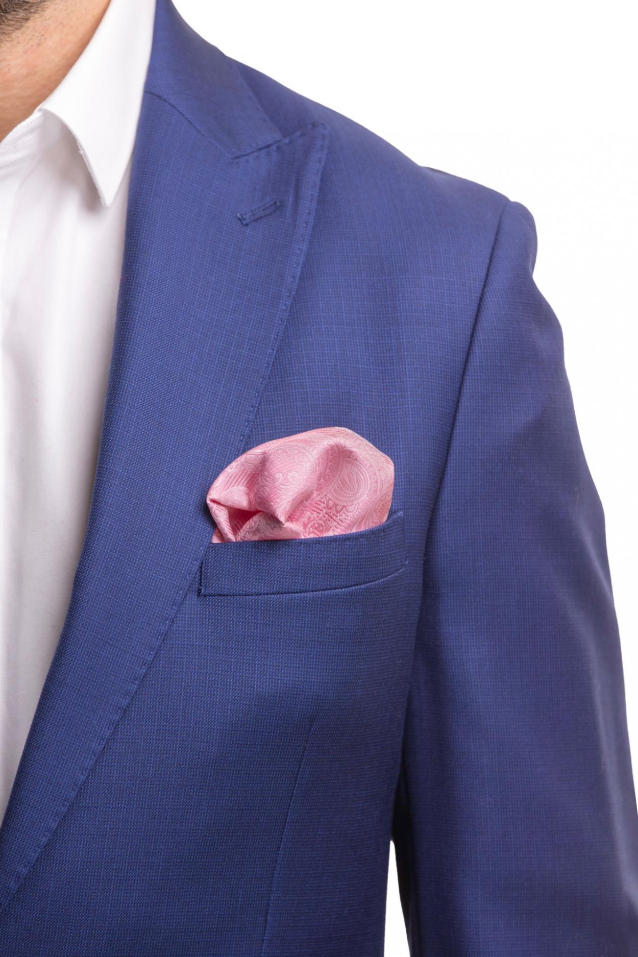 Růžový hedvábný kapesníček s jemným vzorem