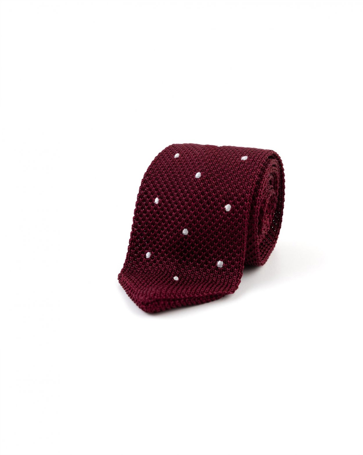 Vínová pletená hedvábná kravata s puntíkem