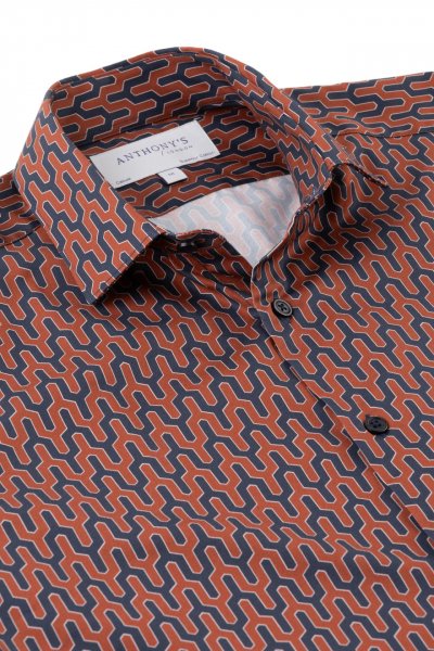 Hnědomodrá košile s geometrickým vzorem