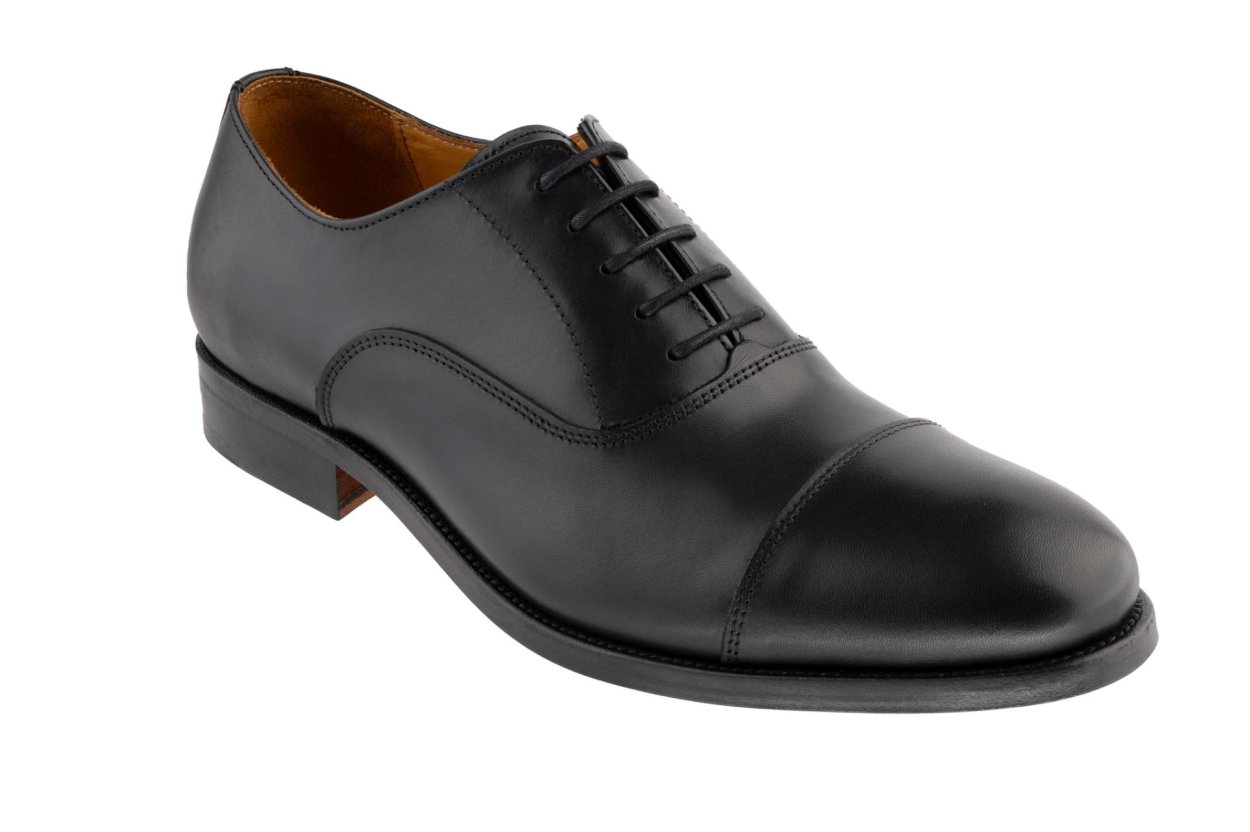 Černé Oxfordky Threadneedle