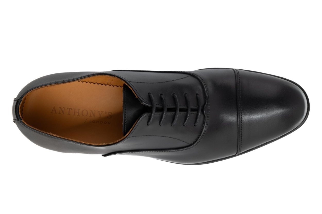 Černé Oxfordky Threadneedle