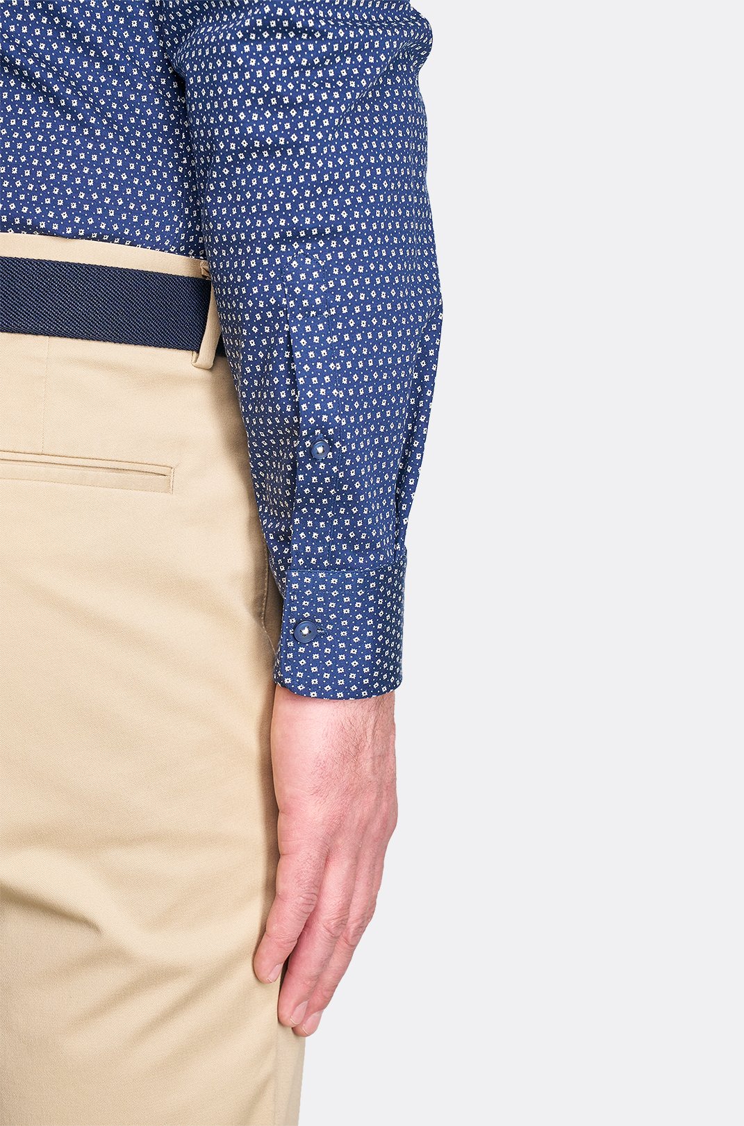 Pánská tmavě modrá strečová košile s geometrickým vzorem