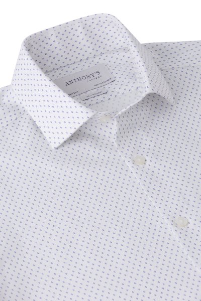 Bílomodrá strečová non-iron košile se vzorem