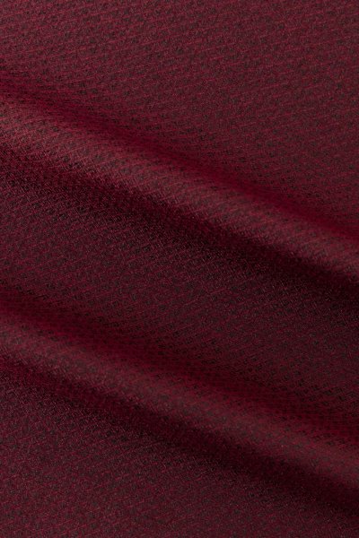 Vínový hedvábný kapesníček s kostičkou