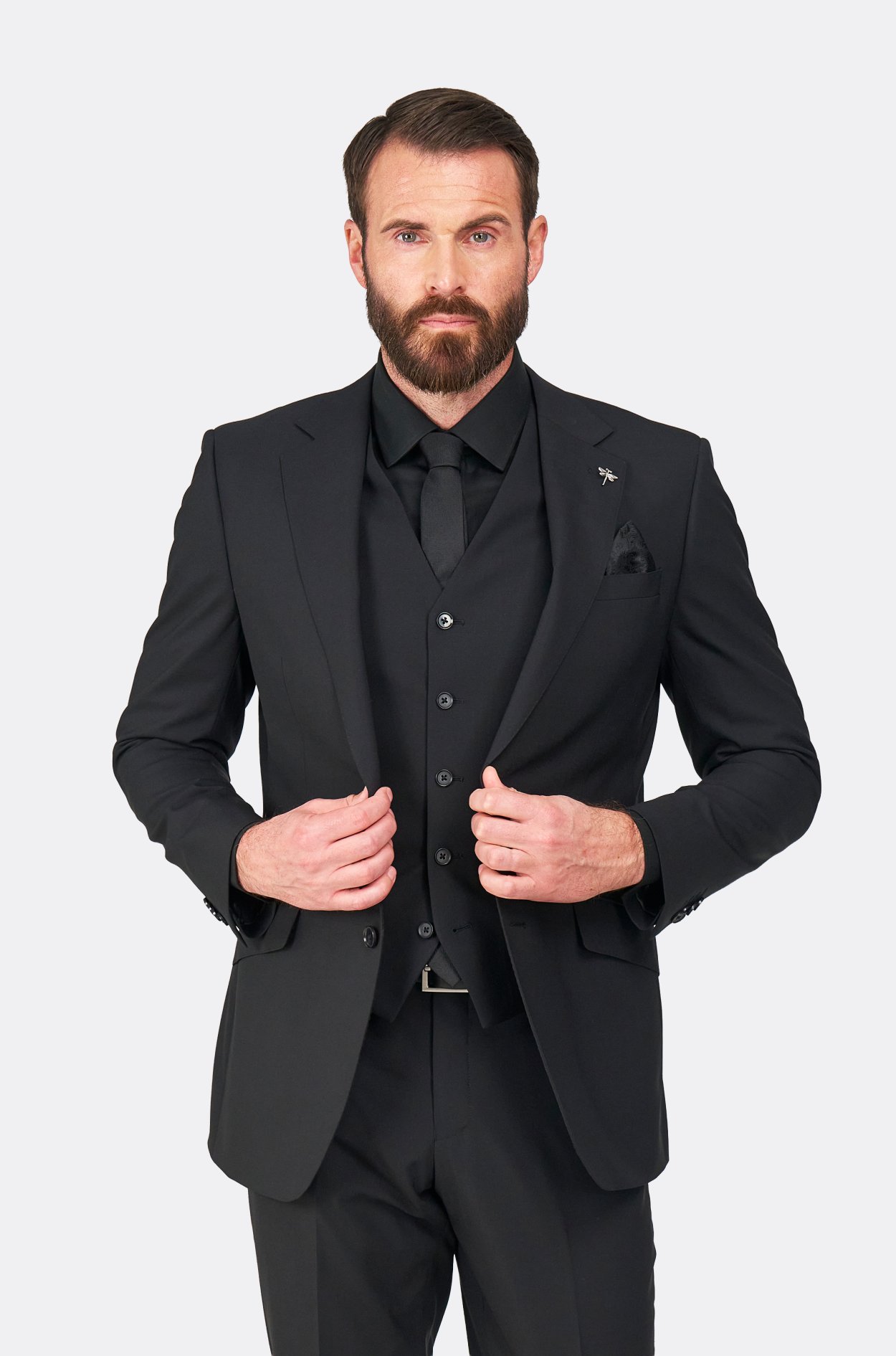 Černý oblek Brunel